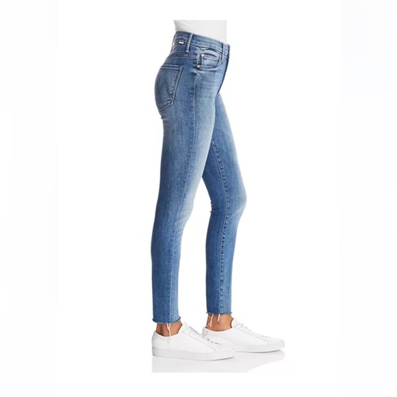 MOTHER Looker High-Rise Ankle Fray Skinny Jeans in Everything We Keep - Picture 3 of 11